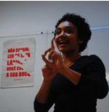 Profa. Leticia Pereira do Nascimento